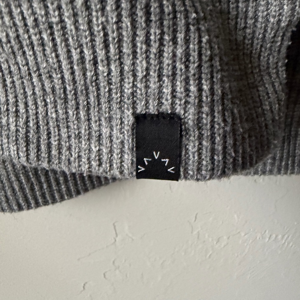Varley Manning Sweat Gray Long Sleeve PullOver Women's Sweater w/Zipper Accents - Picture 5 of 8